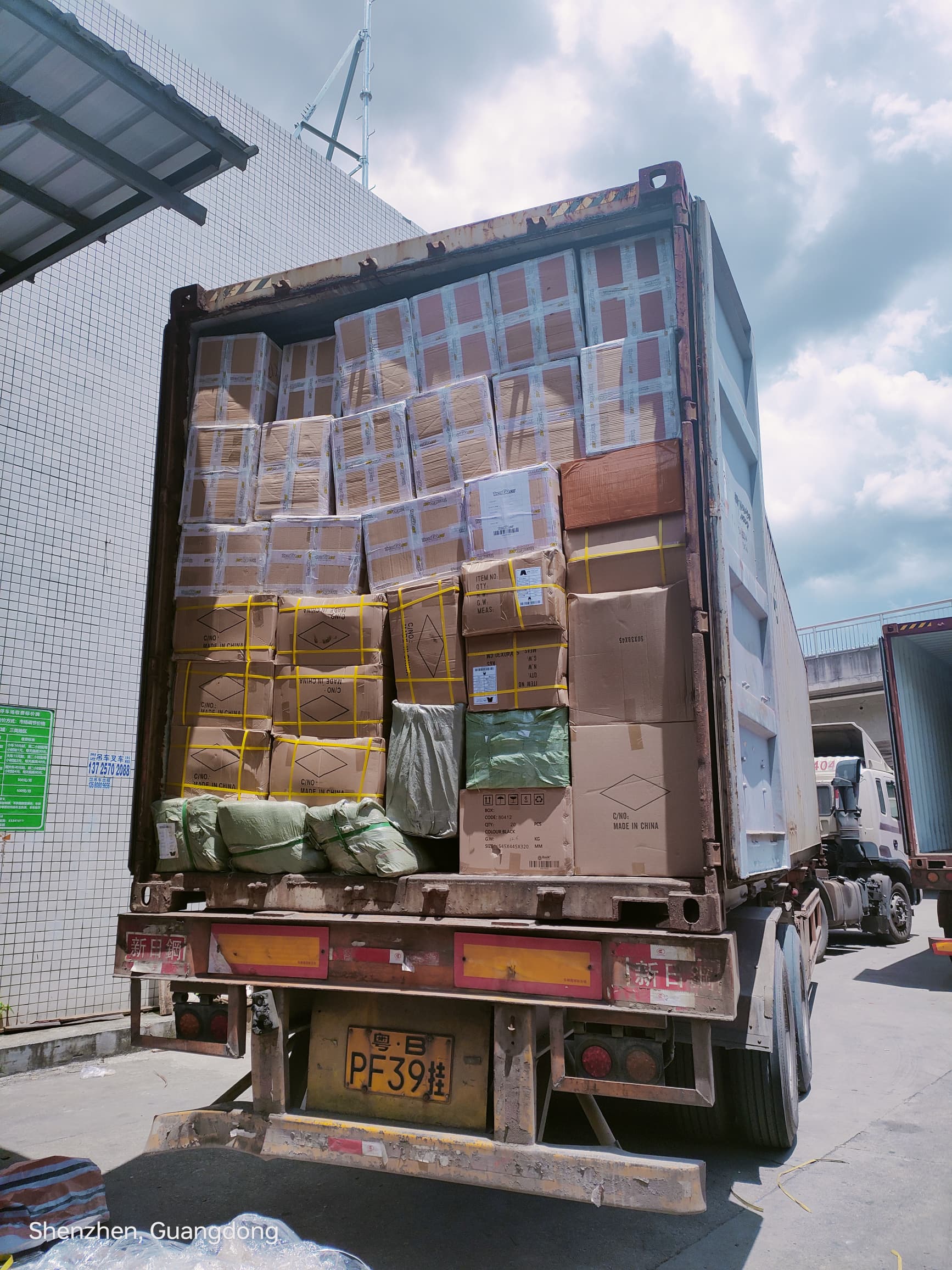 files/mercancia_cargada.jpg
